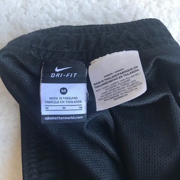 Nike black athletic shorts - Picture 5 of 6